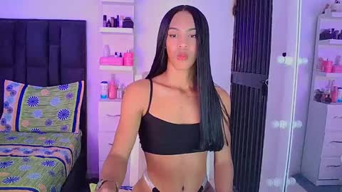 Snapshot of rosalindasexy chatting on 12.03.24 Rosalinda online show from 12.03.24