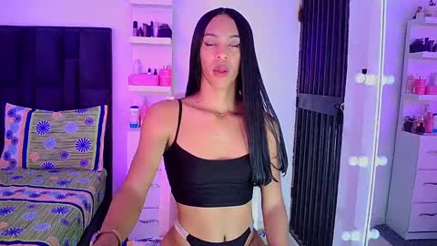 Snapshot of rosalindasexy chatting on 12.03.24 Rosalinda online show from 12.03.24