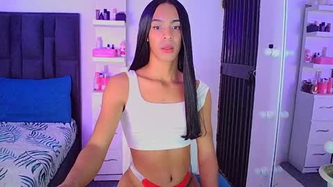 Snapshot of rosalindasexy chatting on 12.16.24 Rosalinda online show from 12.16.24