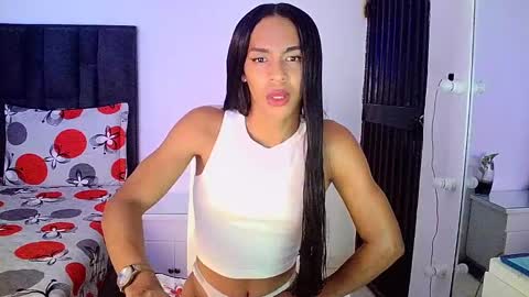 Snapshot of rosalindasexy chatting on 01.12.25 Rosalinda online show from 01.12.25