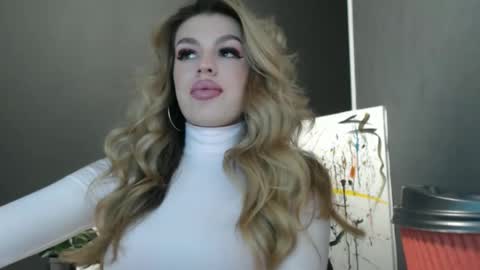 Rosalina online show from 10.16.25