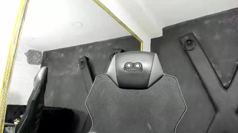 Snapshot of rosalinegrey chatting on 10.21.25 Rosaline Grey online show from 10.21.25