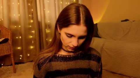 Snapshot of rosalvaulman chatting on 06.01.26 Kylie online show from 06.01.26