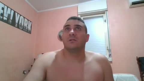 Snapshot of rosario1212 chatting on 11.15.25 Rosario online show from 11.15.25