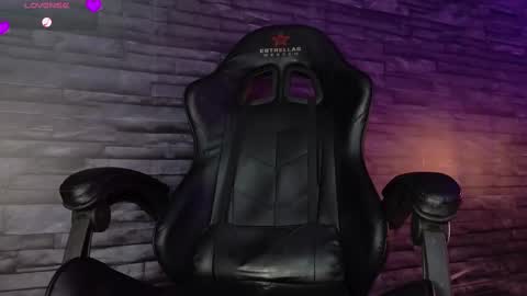 Snapshot of rose_baker_ chatting on 02.26.25 ROSE BAKER online show from 02.26.25