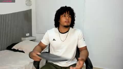 Snapshot of rose_bluet chatting on 07.18.26 Rose online show from 07.18.26