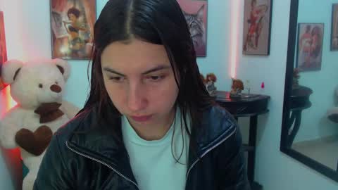 Snapshot of rose_celina chatting on 02.15.25 Rose online show from 02.15.25