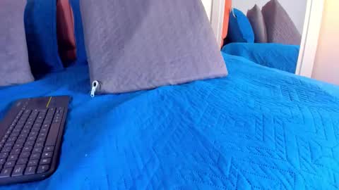 Snapshot of rose_thompson19 chatting on 02.04.26 Rosse online show from 02.04.26