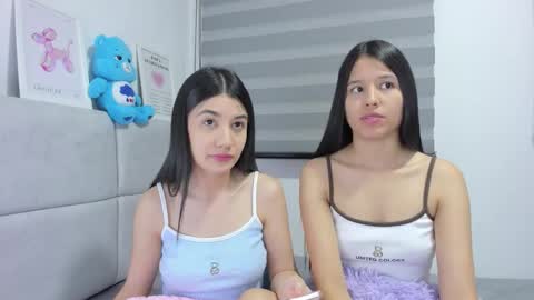 Snapshot of roseandmiah chatting on 10.26.25 Rose y Miah online show from 10.26.25