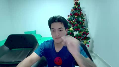 Snapshot of roseandviktor23 chatting on 12.14.25 Rose Sins and Don Viktor online show from 12.14.25