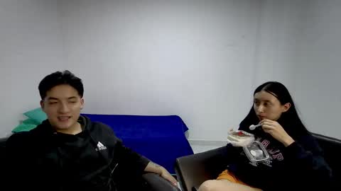 Snapshot of roseandviktor23 chatting on 02.01.26 Rose Sins and Don Viktor online show from 02.01.26