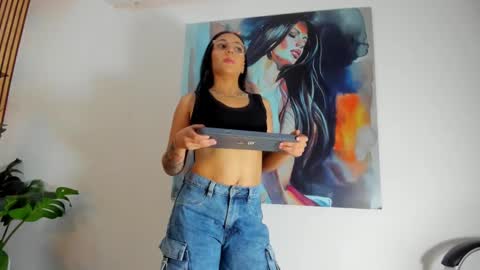 roseaurora online show from 09.18.25