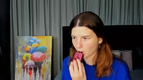 Snapshot of roseblanche2k chatting on 12.04.24 Florin online show from 12.04.24