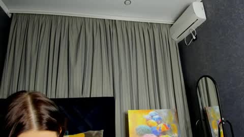 Snapshot of roseblanche2k chatting on 12.14.24 Florin online show from 12.14.24