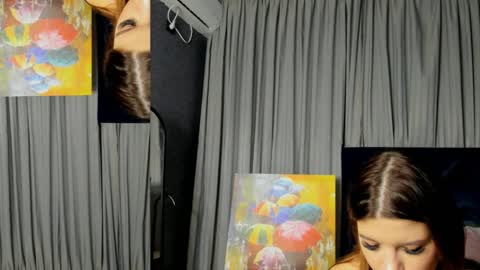 Snapshot of roseblanche2k chatting on 12.21.24 Florin online show from 12.21.24