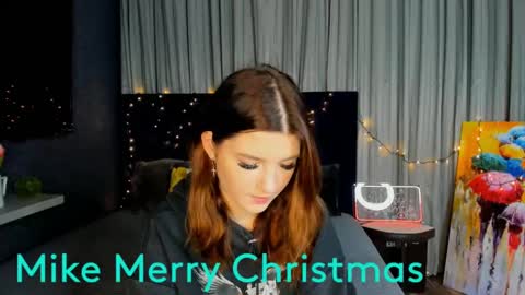 Snapshot of roseblanche2k chatting on 12.25.24 Florin online show from 12.25.24