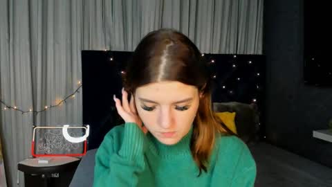 Snapshot of roseblanche2k chatting on 12.26.24 Florin online show from 12.26.24