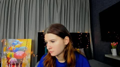 Snapshot of roseblanche2k chatting on 01.19.25 Florin online show from 01.19.25