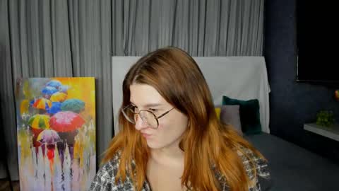 Snapshot of roseblanche2k chatting on 02.19.25 Florin online show from 02.19.25