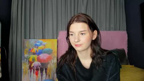 Snapshot of roseblanche2k chatting on 10.27.25 Florin online show from 10.27.25