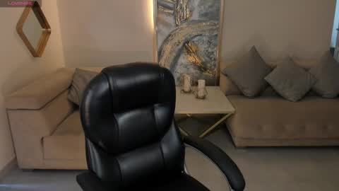 Snapshot of roseferrera chatting on 09.28.25 Rose online show from 09.28.25