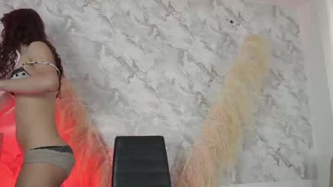 Snapshot of roselinedior chatting on 09.15.25 Lyla OF roselinedior online show from 09.15.25
