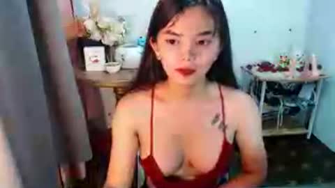 Snapshot of rosella_xx chatting on 07.10.26 TONETH online show from 07.10.26