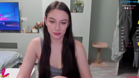 Snapshot of rosepage chatting on 01.26.25 Julia online show from 01.26.25