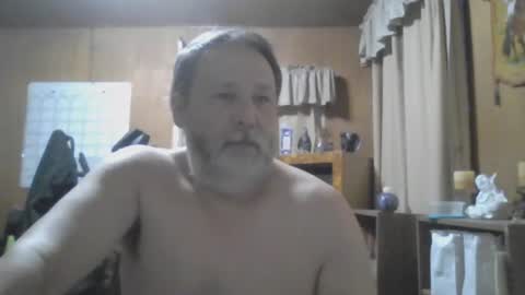 Snapshot of rosepanda chatting on 02.14.25 Lost4gain online show from 02.14.25