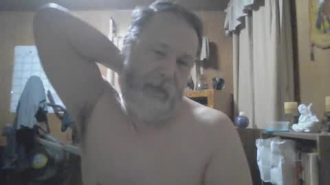 Snapshot of rosepanda chatting on 02.27.25 Lost4gain online show from 02.27.25