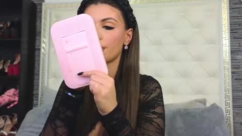 Snapshot of rosevanessa chatting on 10.13.25 Gabriela online show from 10.13.25