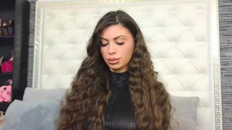Snapshot of rosevanessa chatting on 10.28.25 Gabriela online show from 10.28.25