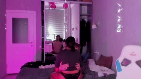 Roshelle online show from 01.22.25