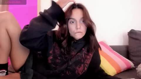 Snapshot of roshelle_xxx chatting on 09.24.25 Roshelle online show from 09.24.25