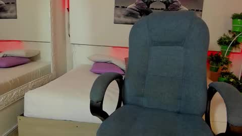 rosi_cooper online show from 10.23.25