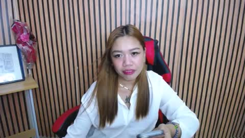 Snapshot of rosie_adeline chatting on 01.15.25 rosie online show from 01.15.25