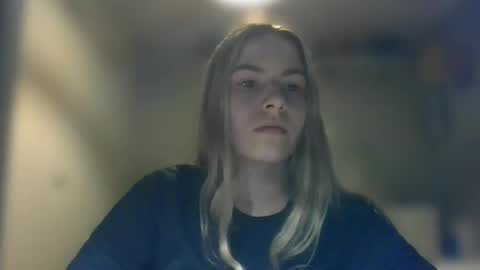 Snapshot of rosie_june chatting on 12.12.24 Rosie online show from 12.12.24