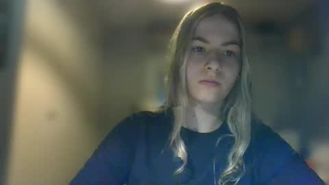 Snapshot of rosie_june chatting on 12.19.24 Rosie online show from 12.19.24