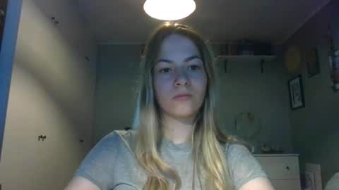 Snapshot of rosie_june chatting on 09.16.25 Rosie online show from 09.16.25