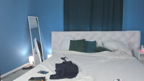 Rose  online show from 04.25.26