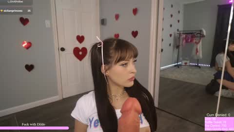 Rosie Bones online show from 02.05.25