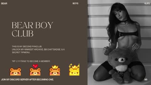 Snapshot of rosiebones chatting on 05.26.26 Rosie Bones online show from 05.26.26