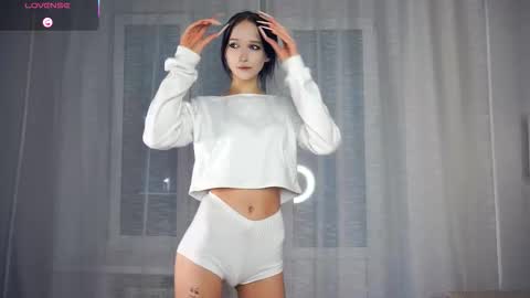 Edwina online show from 10.17.25