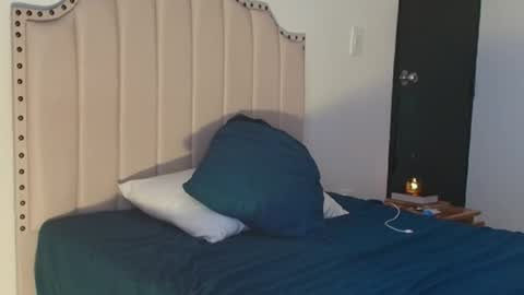 Ross BakerHot online show from 01.09.26