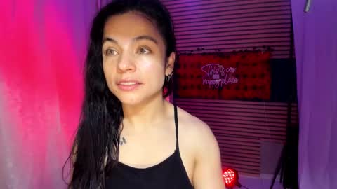 Snapshot of rosse_25 chatting on 10.04.25 Would you like to help me with supplementation and sports suits so I can compete in powerlifting online show from 10.04.25