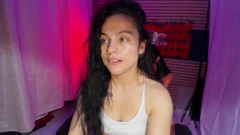 Snapshot of rosse_25 chatting on 10.06.25 Would you like to help me with supplementation and sports suits so I can compete in powerlifting online show from 10.06.25