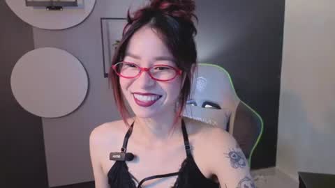 Snapshot of rosse_98_ chatting on 07.04.26 Miss Rosse online show from 07.04.26