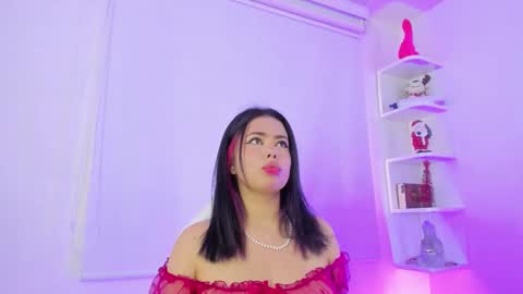   online show from 11.12.25