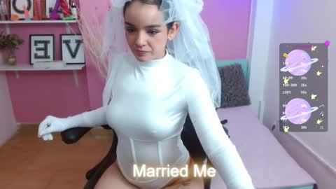 Snapshot of rossedaves_ chatting on 10.18.25 Rosse online show from 10.18.25