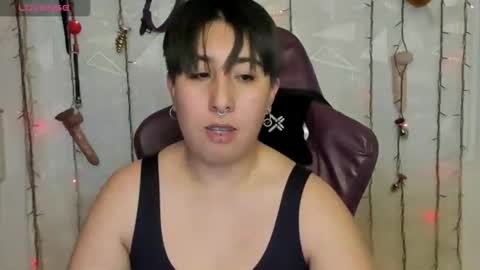 Snapshot of rossedemond30 chatting on 05.13.26 ROSSE DEMOND online show from 05.13.26
